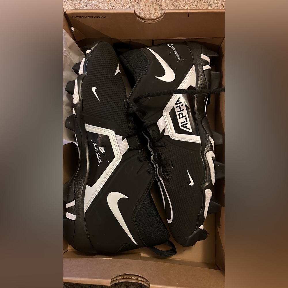 Nike Football Cleats New in Box -10.5